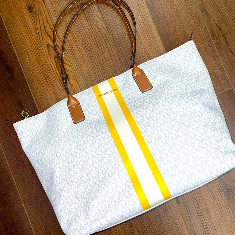 NWT MK Travel Weekender Tote Bright White/Yellow